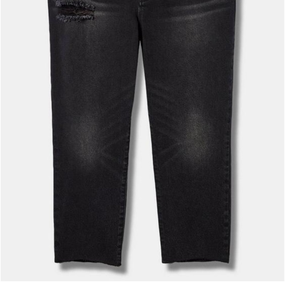 Torrid Black Cropped Mid-Rise Jeans - Picture 4 of 11